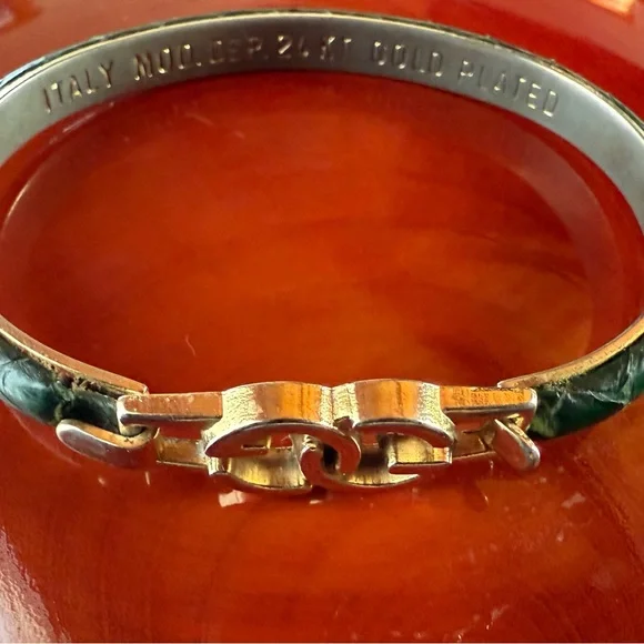 Vintage GUCCI leather cuff - Picture 5 of 8